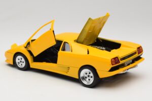 Lamborghini Diablo Yellow Tonka 1:18 09035 Diecast — photo 5 of 8
