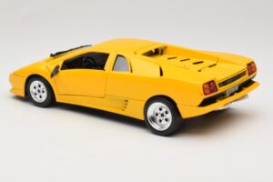 Lamborghini Diablo Yellow Tonka 1:18 09035 Diecast — photo 7 of 8