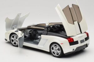 Lamborghini Gallardo Concept White Mondo Motors 1:18 146432 Diecast — photo 5 of 8