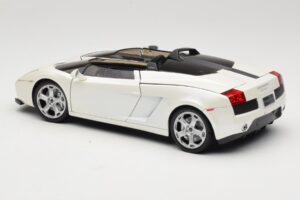 Lamborghini Gallardo Concept White Mondo Motors 1:18 146432 Diecast — photo 7 of 8