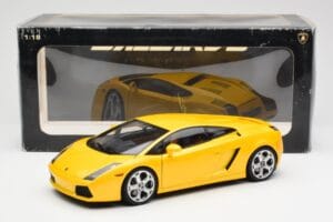 Lamborghini Gallardo Metallic Yellow AUTOart 1:18 74571 Diecast — photo 8 of 8