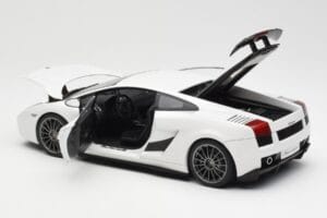 Lamborghini Gallardo Superleggera Monocerus Metallic White AUTOart 1:18 74585 Diecast — photo 5 of 8