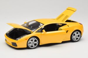 Lamborghini Gallardo Yellow Maisto 1:18 31655 Diecast — photo 2 of 8