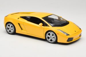 Lamborghini Gallardo Yellow Maisto 1:18 31655 Diecast — photo 6 of 8