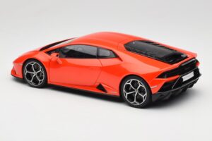 Lamborghini Huracan EVO Arancio Xanto AUTOart 1:18 79214 Composite — photo 7 of 8