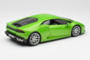 Lamborghini Huracan LP610-4 Green Bburago 1:18 18-11038 Diecast — photo 3 of 8