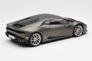 Lamborghini Huracan LP610-4 Grey AUTOart 1:18 74606 Composite — photo 3 of 8