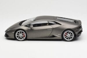 Lamborghini Huracan LP610-4 Grey AUTOart 1:18 74606 Composite — photo 4 of 8