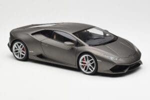 Lamborghini Huracan LP610-4 Grey AUTOart 1:18 74606 Composite — photo 6 of 8