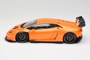 Lamborghini Huracan LP620-2 Super Trofeo Arancio Borealis Pearl Effect Orange AUTOart 1:18 81558 Diecast — photo 4 of 8