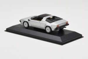 Lamborghini Jalpa Silver Minichamps 1:43 400103601 Diecast — photo 3 of 4