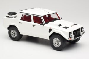 Lamborghini LM002 White Kyosho 1:18 GTS18508W Resin — photo 4 of 6