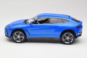 Lamborghini Urus Concept Blue Metallic MCG 1:18 MCG18020 Diecast — photo 3 of 6
