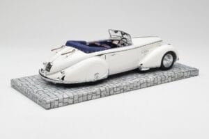 Lancia Astura Tipo 233 Corto White Minichamps 1:18 107125330 Resin — photo 2 of 6