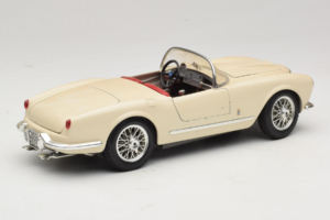 Lancia Aurelia B24 Spider Beige Bburago 1:18 3010-M2 Diecast — photo 3 of 8