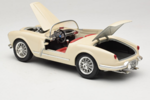Lancia Aurelia B24 Spider Beige Bburago 1:18 3010-M2 Diecast — photo 5 of 8
