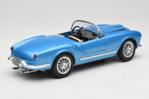 Lancia Aurelia B24 Spider Blue Bburago 1:18 3010-M1 Diecast — photo 3 of 8