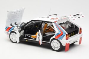 Lancia Delta HF 4WD #6 M. Biasion / T. Siviero Martini Rally Monte Carlo 1987 Kyosho 1:18 08960A Diecast — photo 5 of 8