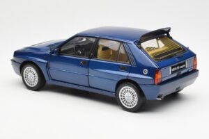 Lancia Delta HF Integrale Evo II Blue Kyosho 1:18 08341BL Diecast — photo 7 of 8