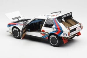 Lancia Delta S4 Martini #4 H. Toivonen / S. Cresto Rally Tour de Corse 1986 AUTOart 1:18 88620 Diecast — photo 5 of 8