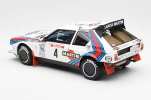 Lancia Delta S4 Martini #4 H. Toivonen / S. Cresto Rally Tour de Corse 1986 AUTOart 1:18 88620 Diecast — photo 7 of 8