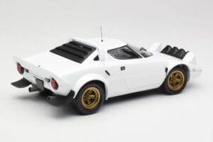 Lancia Stratos HF Stradale White Minichamps 1:18 155741700 Diecast — photo 2 of 6