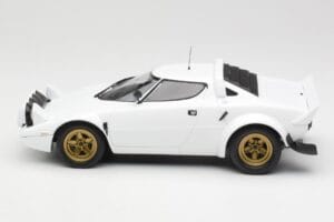 Lancia Stratos HF Stradale White Minichamps 1:18 155741700 Diecast — photo 3 of 6