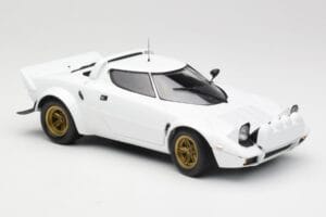Lancia Stratos HF Stradale White Minichamps 1:18 155741700 Diecast — photo 4 of 6