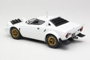Lancia Stratos HF Stradale White Minichamps 1:18 155741700 Diecast — photo 5 of 6
