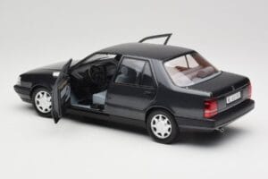 Lancia Thema Turbo 16V LX Serie II Black Mitica 1:18 202010-D Diecast — photo 5 of 8
