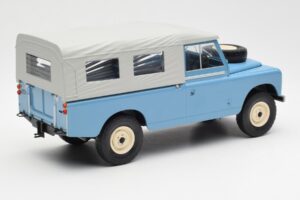 Land Rover Series II 109 Pick Up Closed Blue MCG 1:18 MCG18094 Diecast — photo 2 of 6