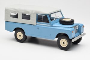 Land Rover Series II 109 Pick Up Closed Blue MCG 1:18 MCG18094 Diecast — photo 4 of 6