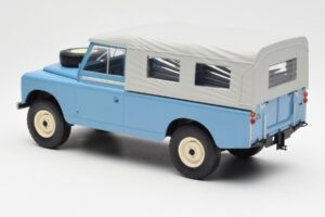 Land Rover Series II 109 Pick Up Closed Blue MCG 1:18 MCG18094 Diecast — photo 5 of 6
