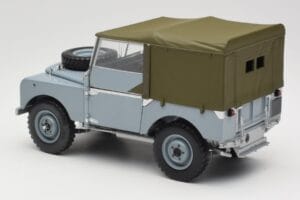 Land Rover 88 Series I Grey Minichamps 1:18 150168904 Diecast — photo 7 of 8