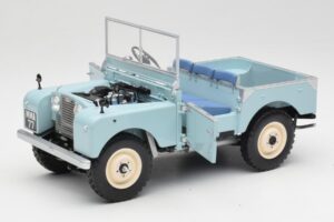 Land Rover 88 Series I RAF Blue Minichamps 1:18 150168908 Diecast — photo 2 of 8