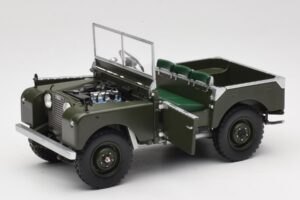 Land Rover 88 Series I Matt Green Minichamps 1:18 150168909 Diecast — photo 2 of 8