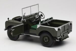 Land Rover 88 Series I Matt Green Minichamps 1:18 150168909 Diecast — photo 5 of 8