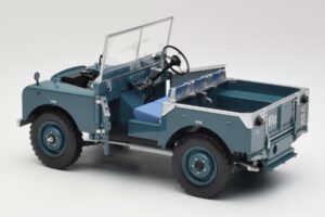 Land Rover 88 Series I Light Blue Minichamps 1:18 150168907 Diecast — photo 5 of 8