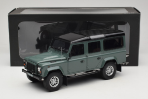 Land Rover Defender Station Wagon Keswick Green GT Spirit 1:18 GT527 Resin — photo 6 of 6