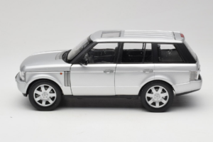 Land Rover Range Rover L322 Silver Welly 1:18 12536W Diecast — photo 4 of 8