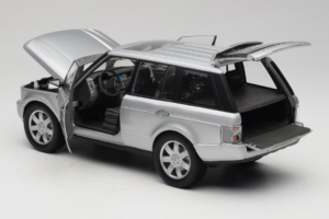 Land Rover Range Rover L322 Silver Welly 1:18 12536W Diecast — photo 5 of 8