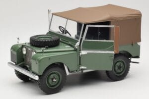 Land Rover Series 1 88 Green Minichamps 1:18 150168912 Diecast — photo 2 of 8