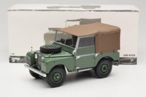 Land Rover Series 1 88 Green Minichamps 1:18 150168912 Diecast — photo 8 of 8