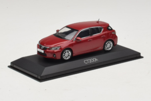 Lexus CT200h Red Minichamps 1:43 LEXUS002 Diecast — photo 2 of 4