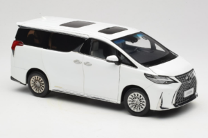 Lexus LM300h White Pearl Kyosho 1:18 08963WP Diecast — photo 6 of 8