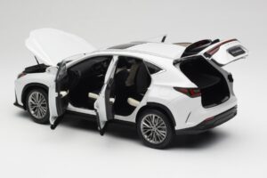 Lexus NX450h+ AZ20 White Kyosho 1:18 08968Q Resin — photo 5 of 8