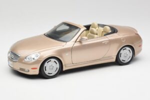 Lexus SC430 Beige Maisto 1:18 31629 Diecast