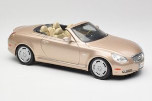 Lexus SC430 Beige Maisto 1:18 31629 Diecast — photo 6 of 8