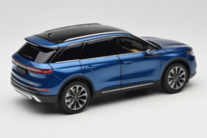 Lincoln Corsair Blue OEM 1:18 LINCOLN001 Diecast — photo 3 of 8