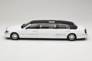 Lincoln Limousine White Sun Star 1:18 1260 Diecast — photo 4 of 8